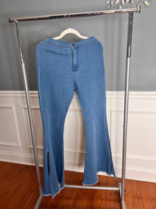 Split leg jeans